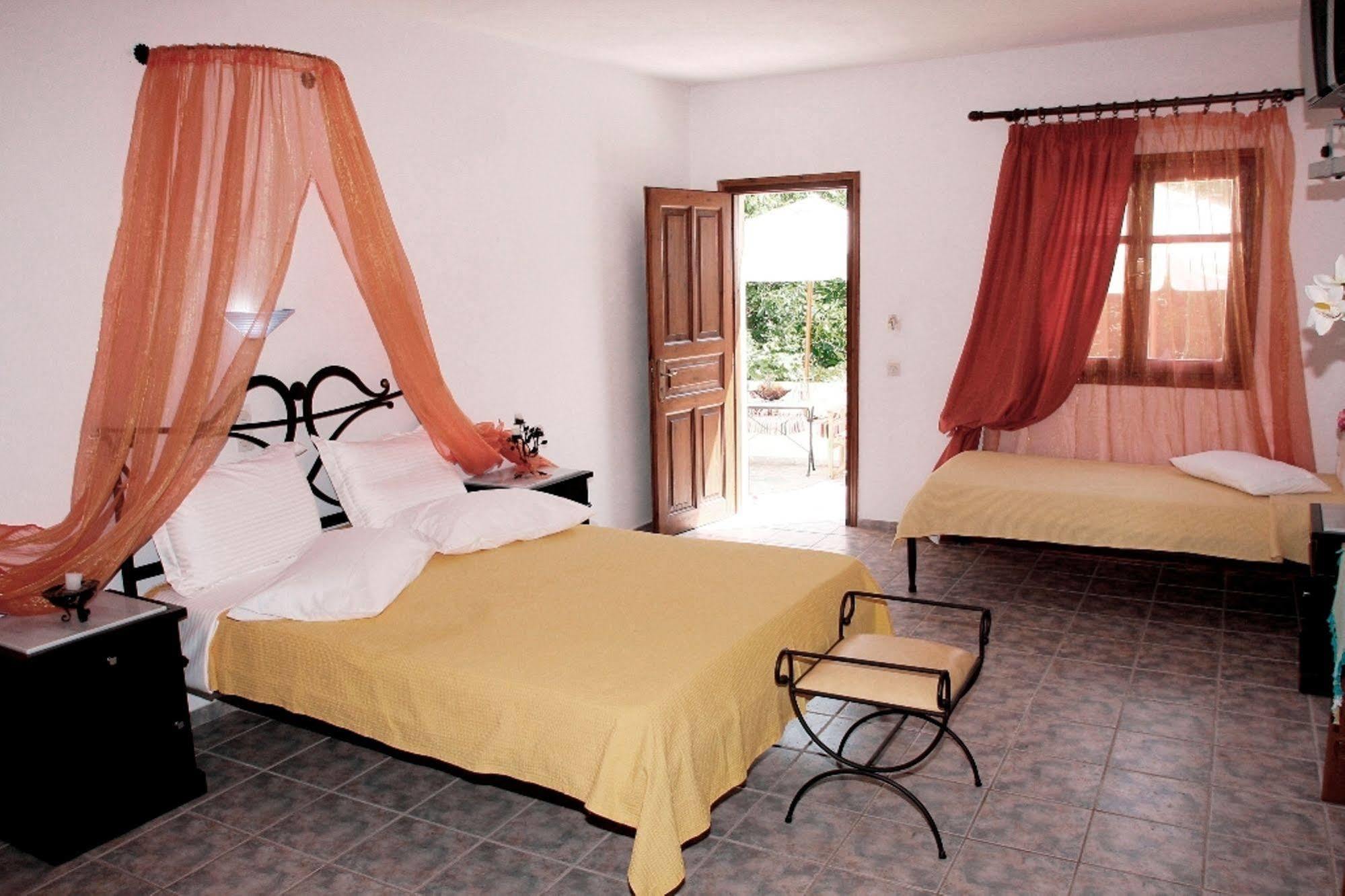 Artemis Bungalows Sztáfilosz Kültér fotó